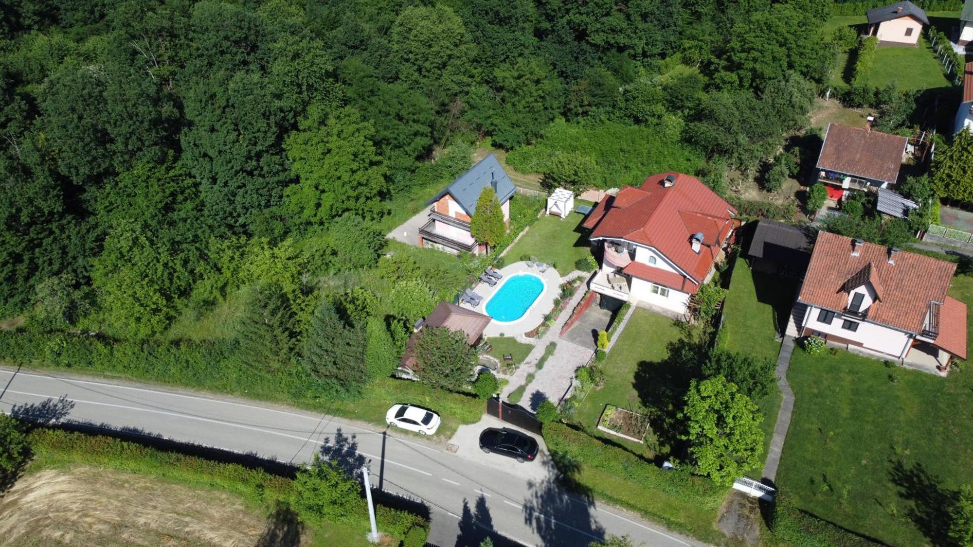 Villa Katarina With Pool Μπάνια Λούκα Εξωτερικό φωτογραφία