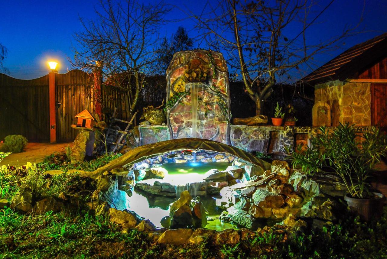 Villa Katarina With Pool Μπάνια Λούκα Εξωτερικό φωτογραφία